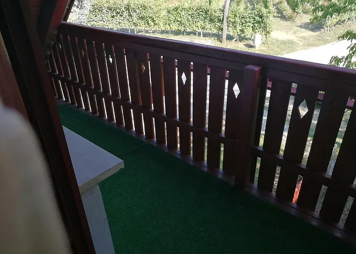 Moj Dom-toplak Casa de hóspedes Jursinci